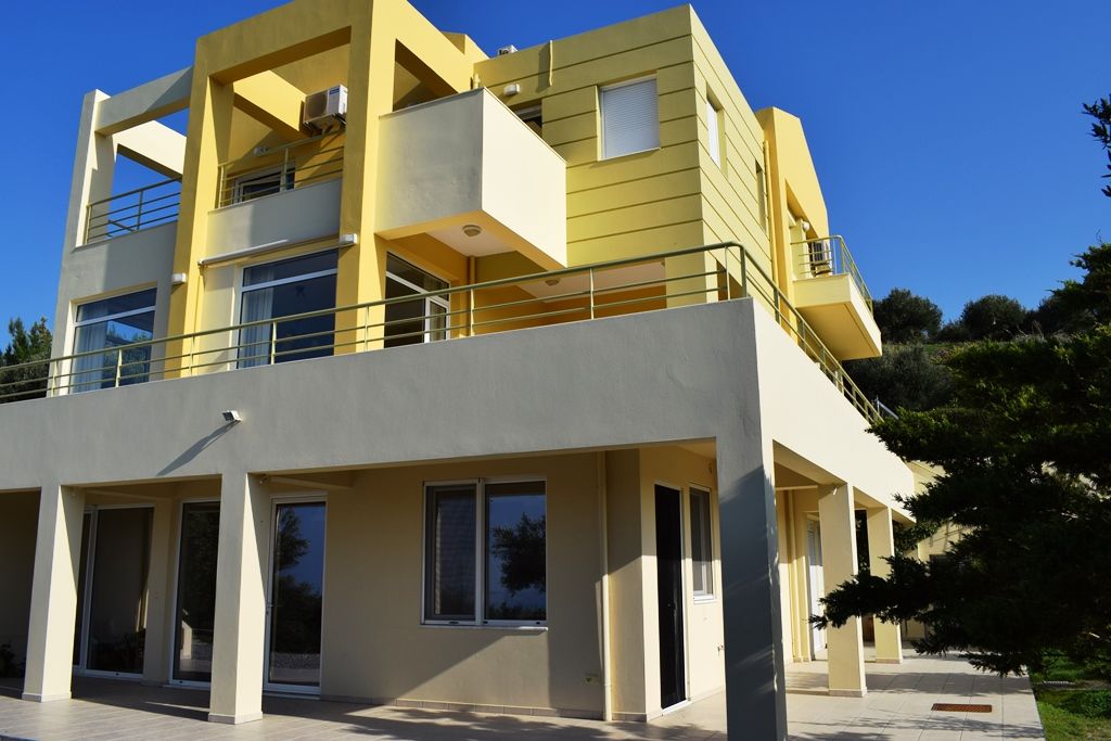 House in Heraklion, Greece, 368 sq.m - picture 1