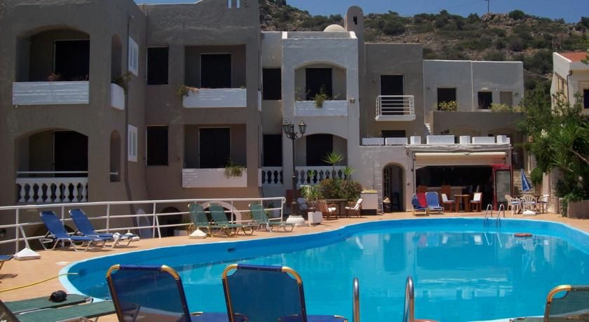 Hotel en Malia, Grecia, 1 300 m2 - imagen 1