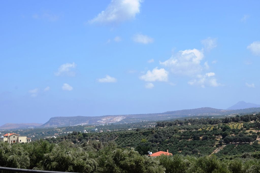 Land in Rethymno, Greece, 6 728 sq.m - picture 1