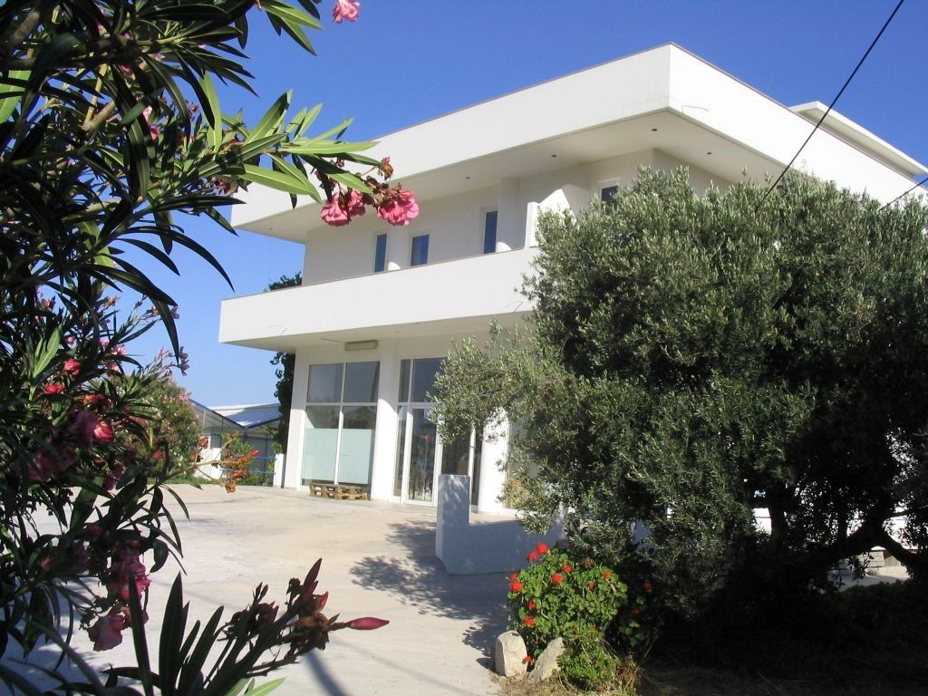 Commercial property in Ierapetra, Greece, 579 sq.m - picture 1