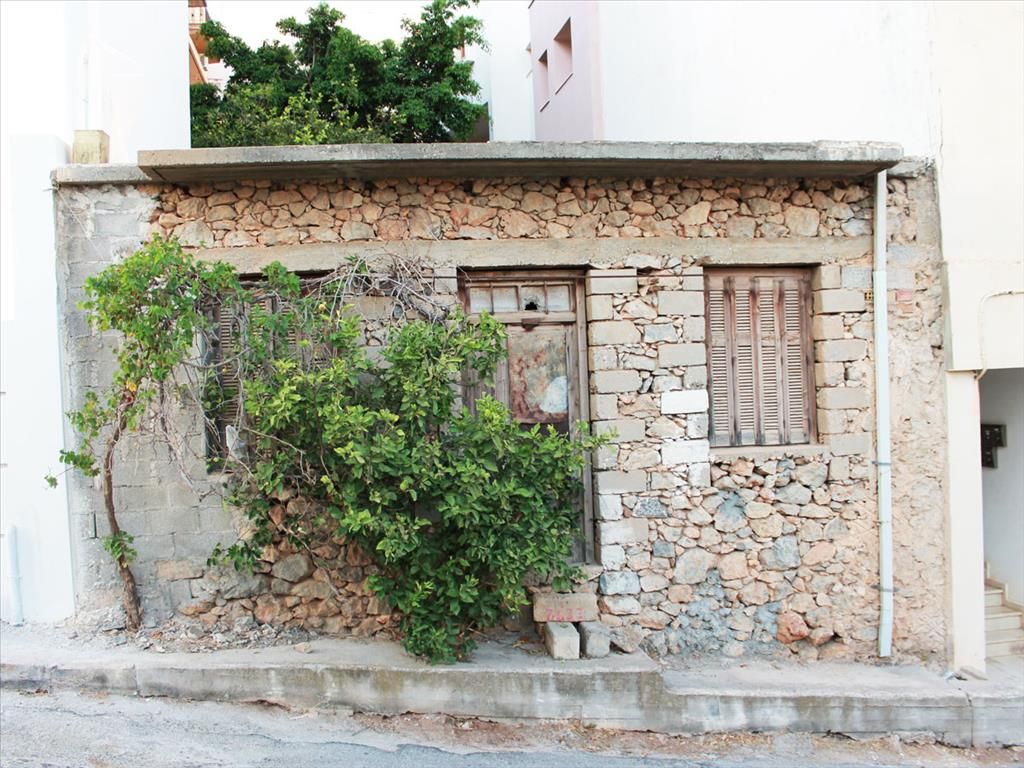 Land in Lasithi, Greece, 84 sq.m - picture 1