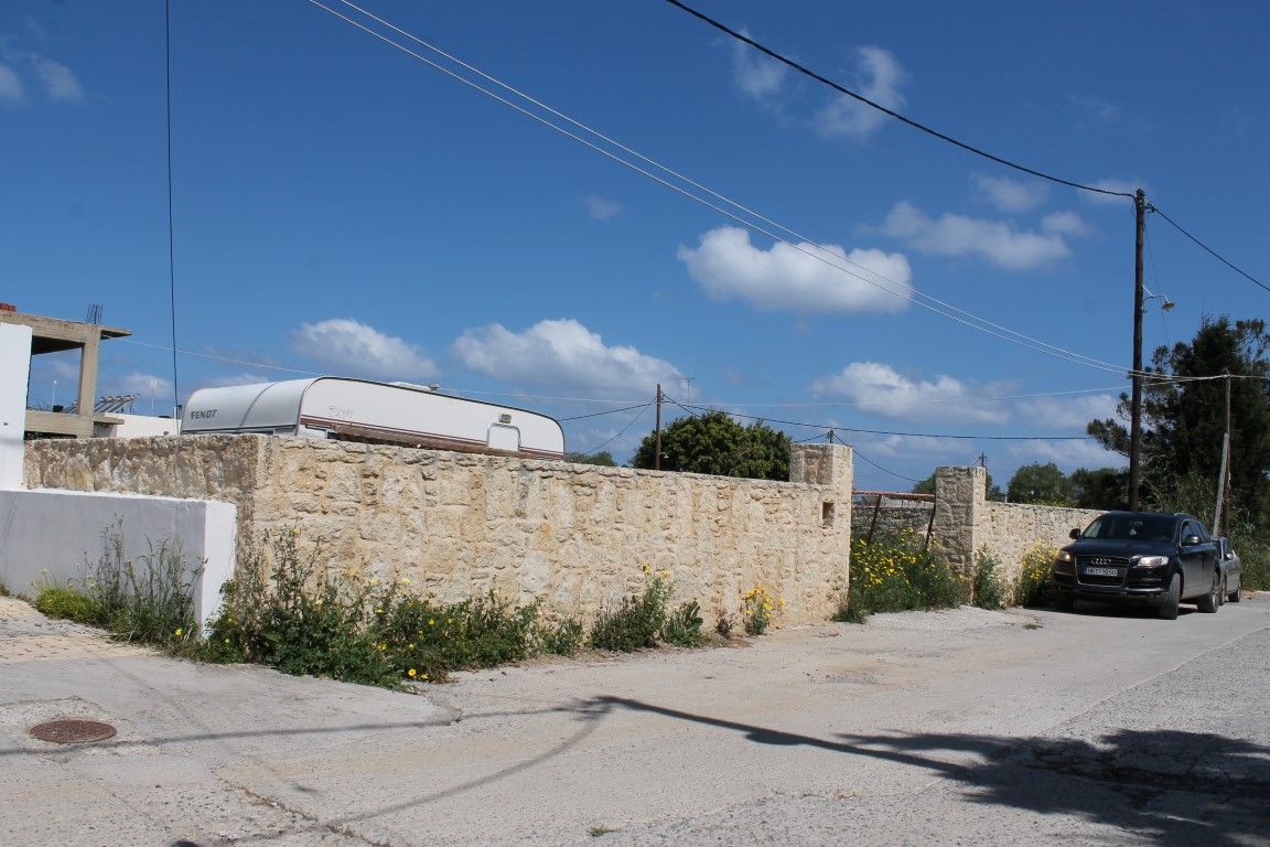 Commercial property in Analipsi, Greece, 400 sq.m - picture 1