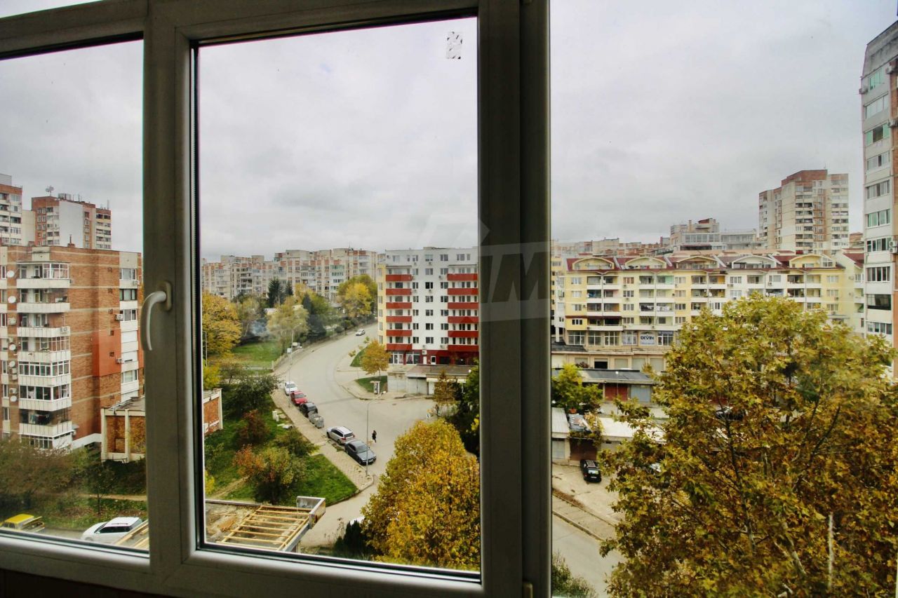 Apartment in Velko Tarnovo, Bulgaria, 50 sq.m - picture 1