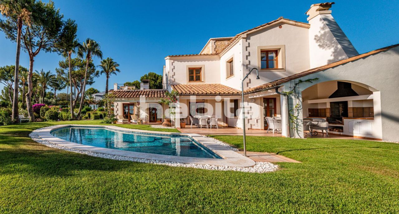 House in Calvia, Spain, 918 sq.m - picture 1