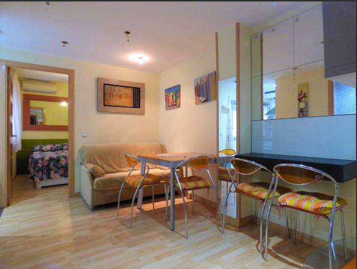 Apartment in Benidorm, Spain, 35 sq.m - picture 1