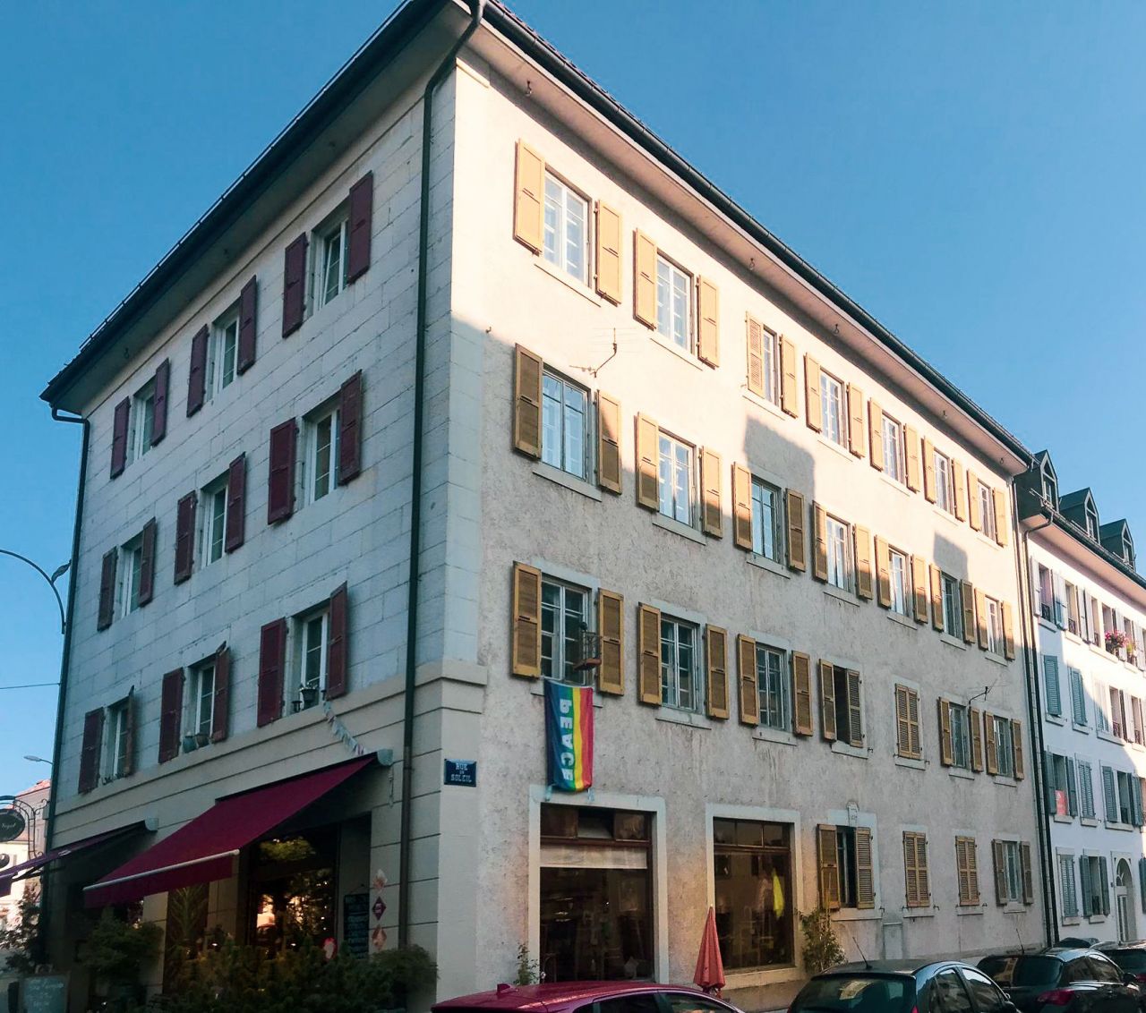 Commercial apartment building in Neuchatel, Switzerland, 850 sq.m - picture 1
