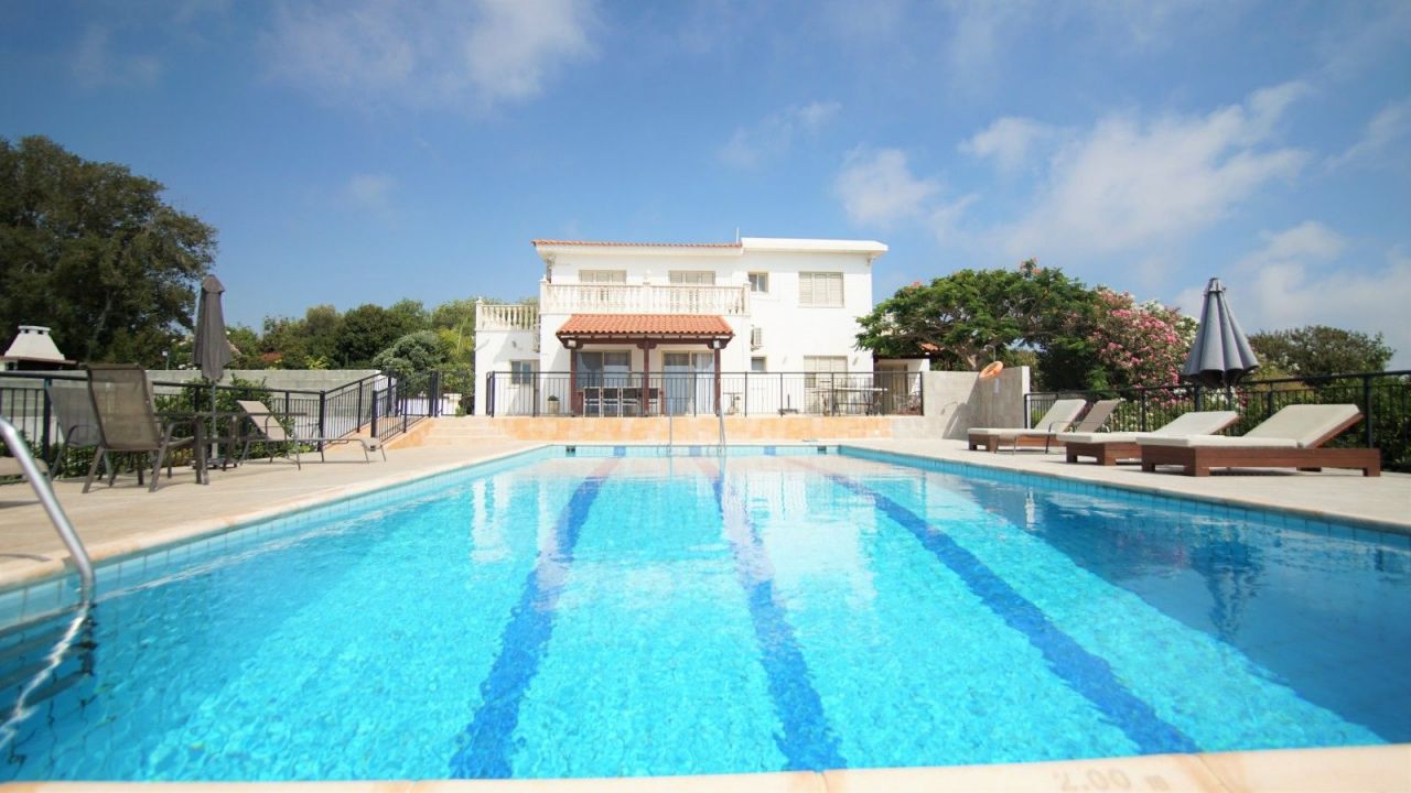Villa à Paphos, Chypre, 309 m2 - image 1