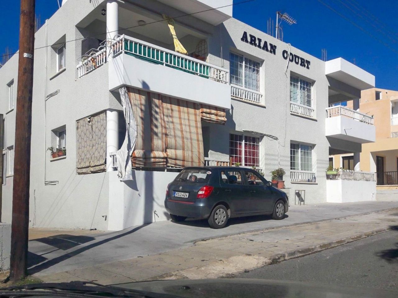 Commercial property in Paphos, Cyprus, 726 sq.m - picture 1