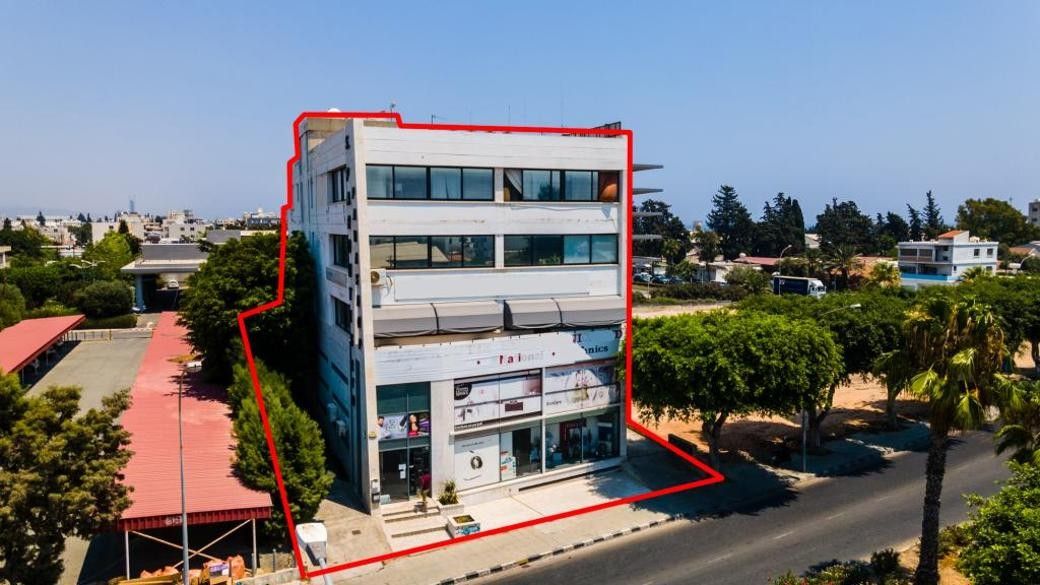 Commercial property in Limassol, Cyprus, 1 288 sq.m - picture 1