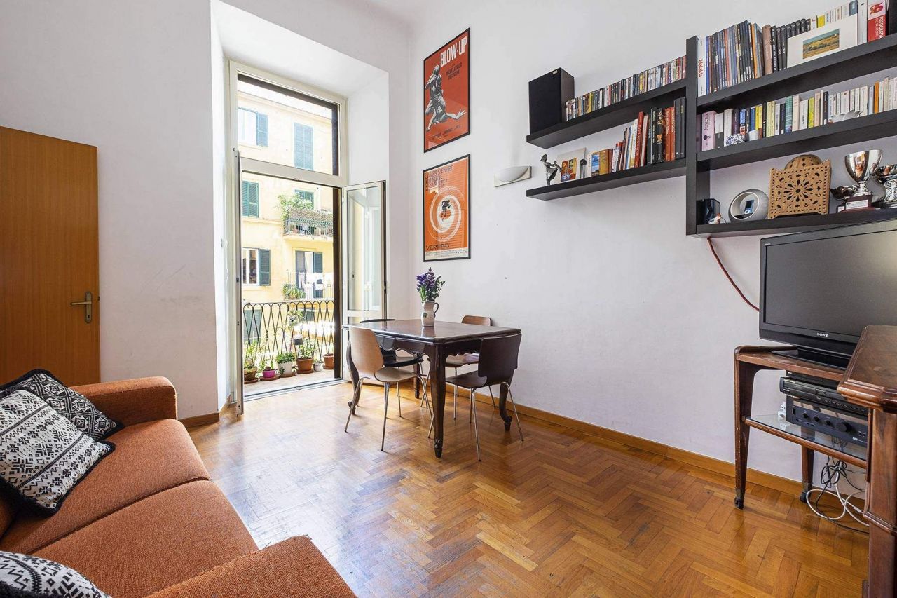 Apartamento en Roma, Italia, 93 m2 - imagen 1