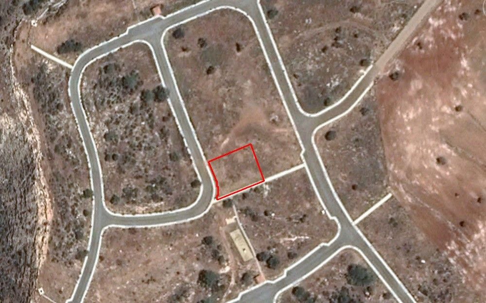 Land in Limassol, Cyprus, 1 022 sq.m - picture 1