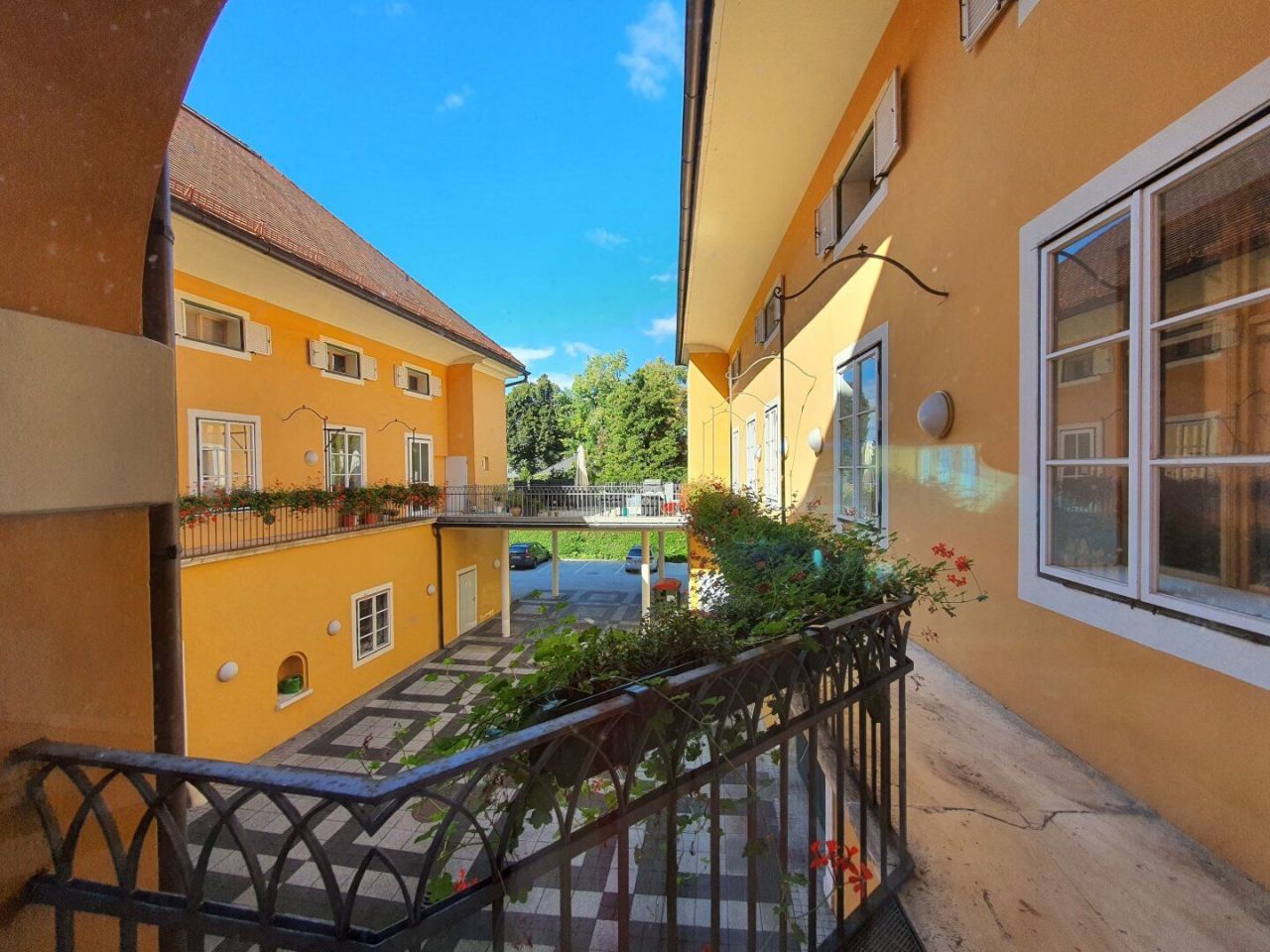 Gewerbeimmobilien in Kärnten, Österreich, 1 916 m2 - Foto 1