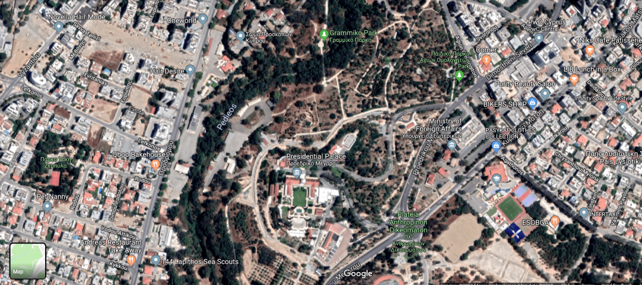 Land in Nicosia, Cyprus, 809 sq.m - picture 1