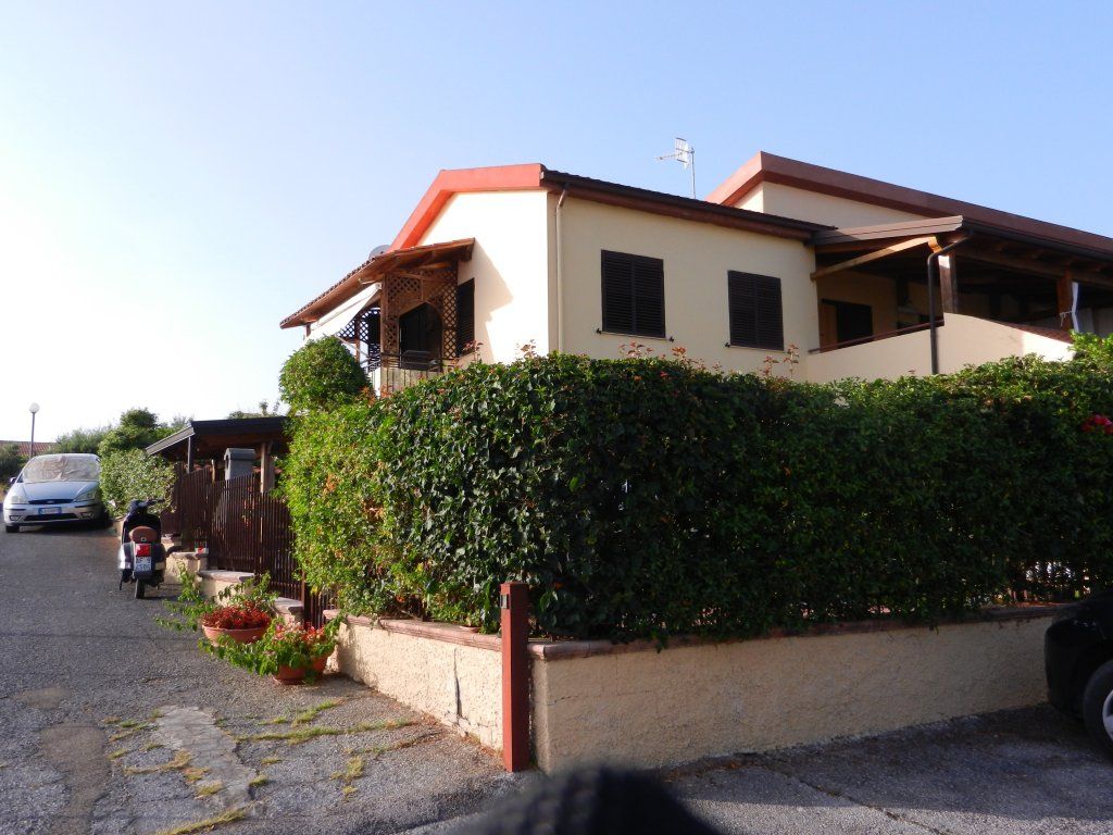 House in Praia a Mare, Italy, 100 sq.m - picture 1