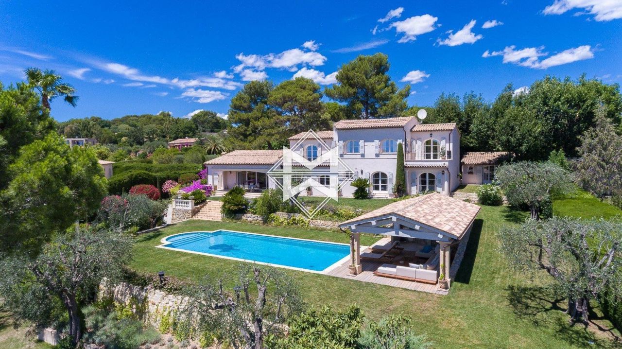 House in Mougins, France, 415 sq.m - picture 1