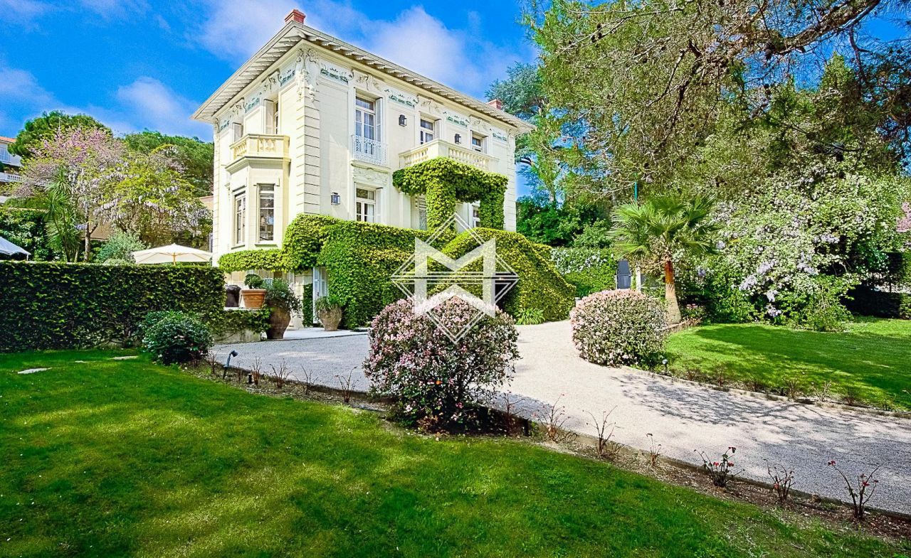 Villa in Saint-Jean-Cap-Ferrat, Frankreich, 350 m2 - Foto 1