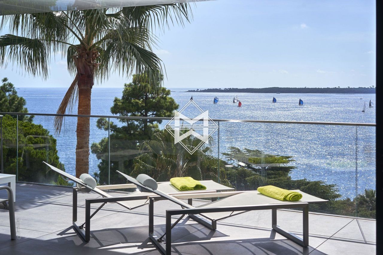 Flat in Cannes, France, 137 sq.m - picture 1