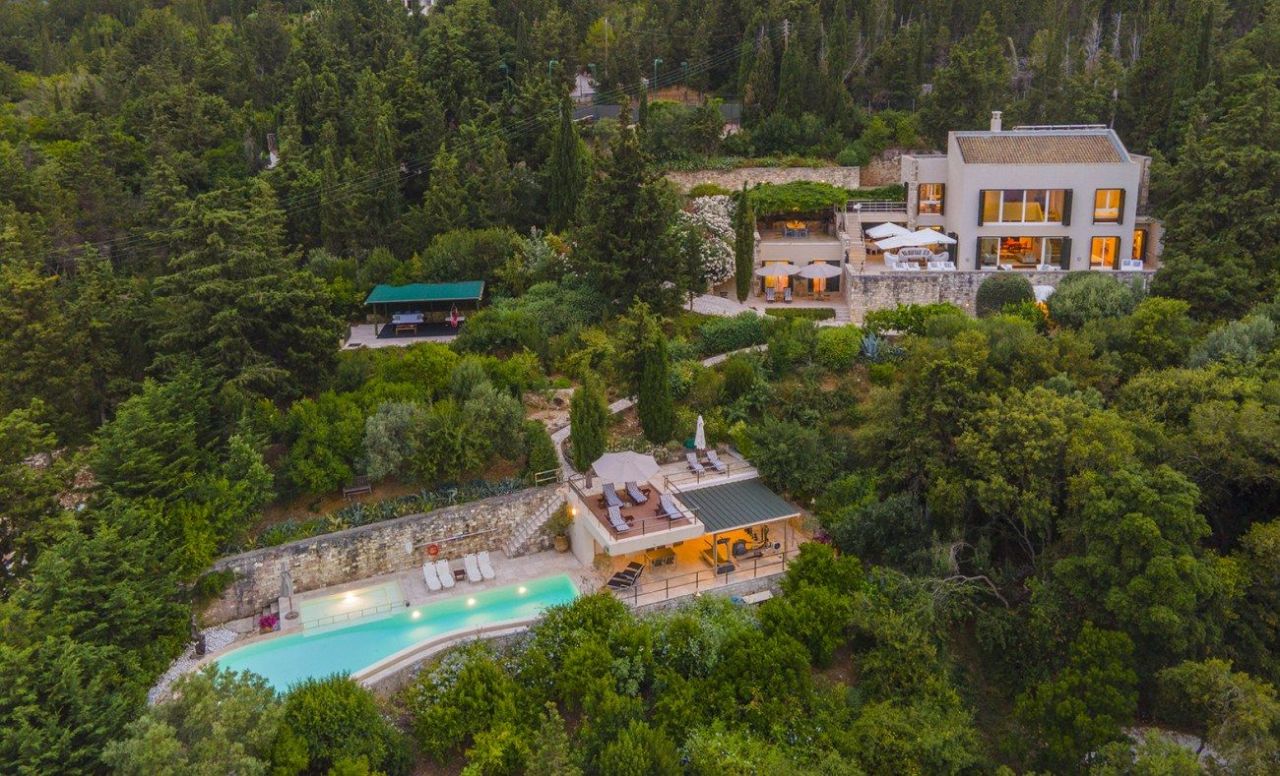 Villa on Ionian Islands, Greece, 282 sq.m - picture 1