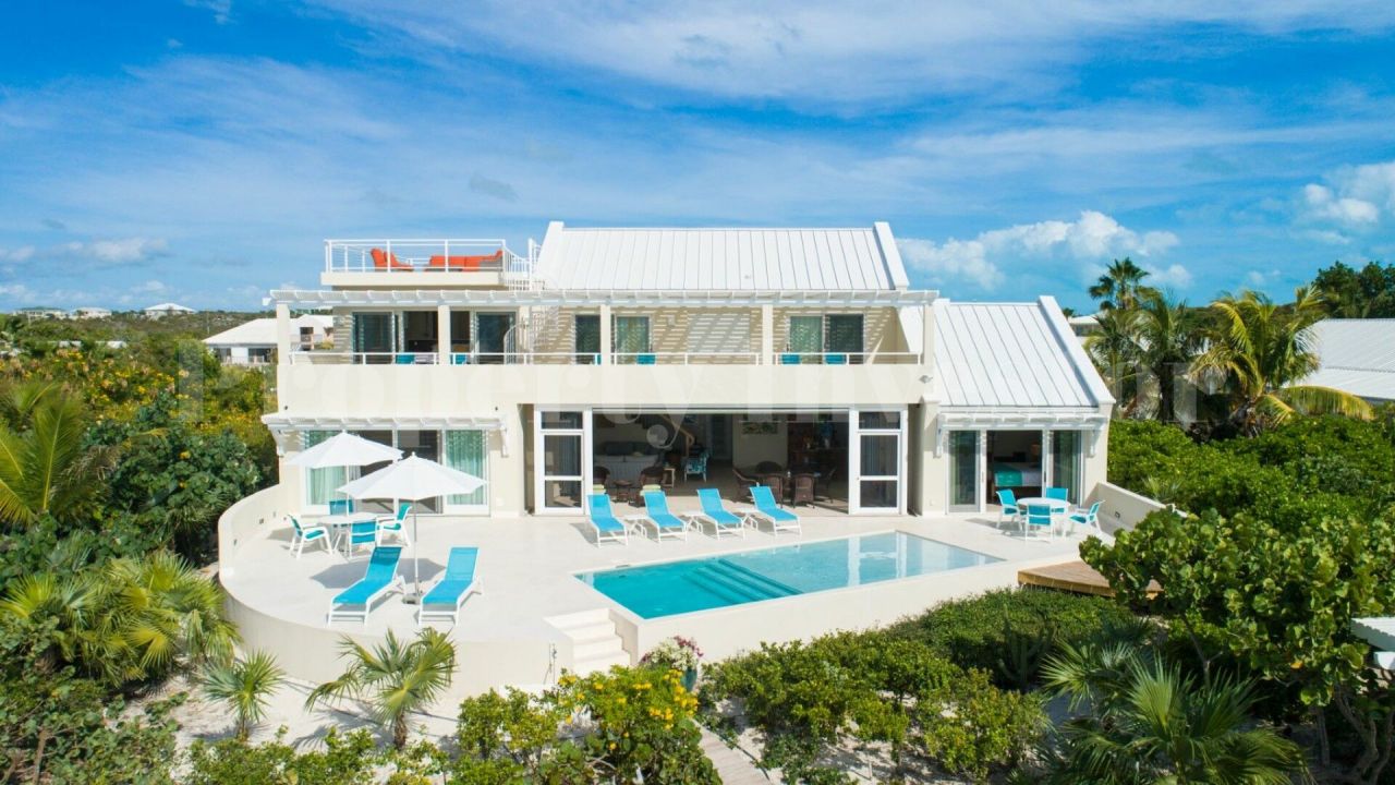 Villa Providensiales, Turks and Caicos Islands, 615 sq.m - picture 1
