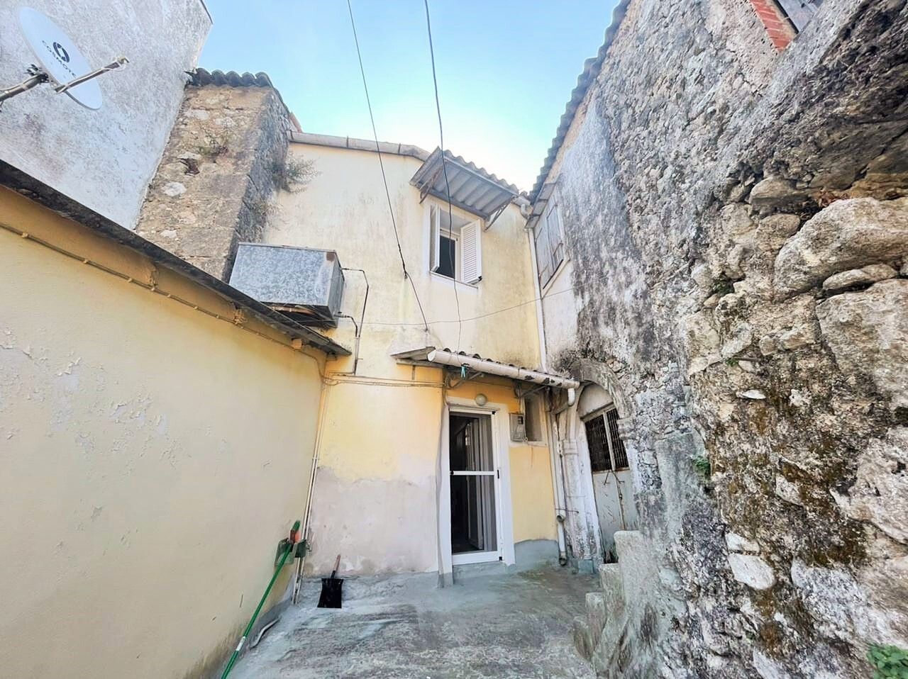 Maisonette in Corfu, Greece, 53 sq.m - picture 1