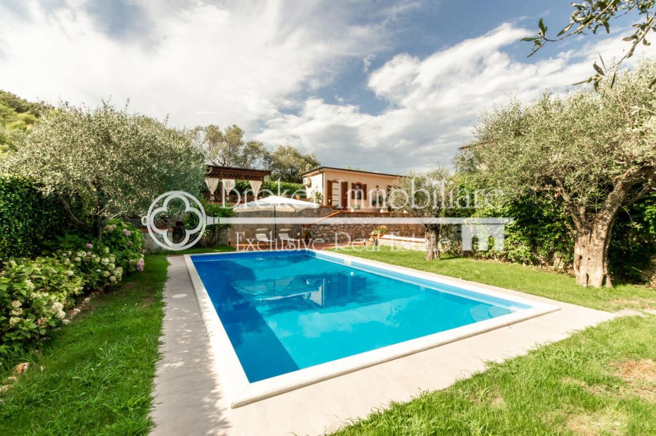 Villa Ameglia, Italy, 175 sq.m - picture 1