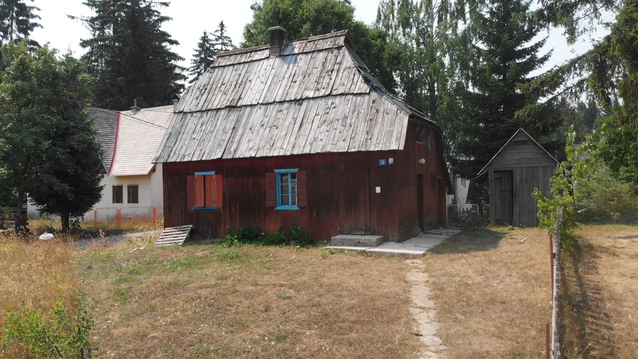 Land in Zabljak, Montenegro, 282 sq.m - picture 1
