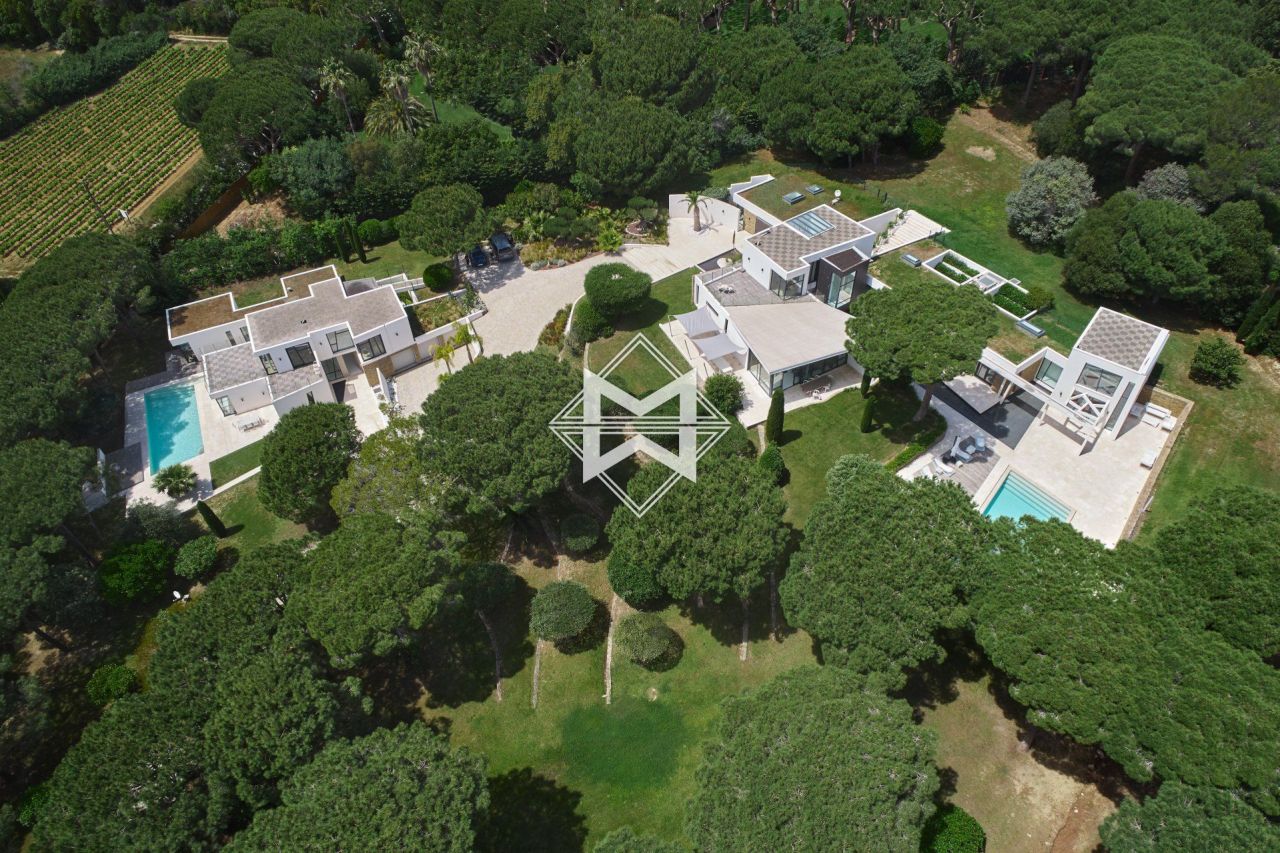 Villa in Ramatuelle, France, 780 sq.m - picture 1