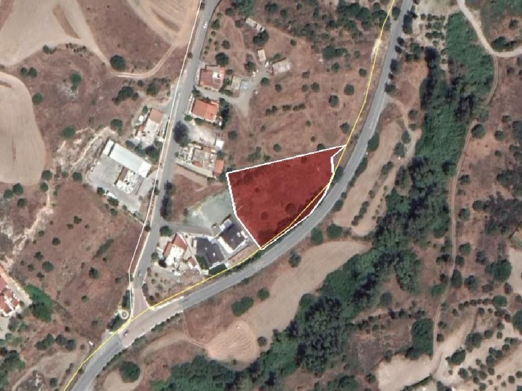 Land in Limassol, Cyprus, 3 111 sq.m - picture 1