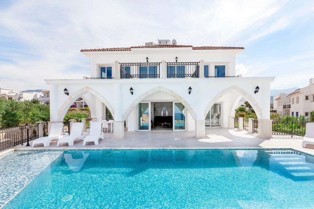 Villa in Esentepe, Zypern, 180 m2 - Foto 1