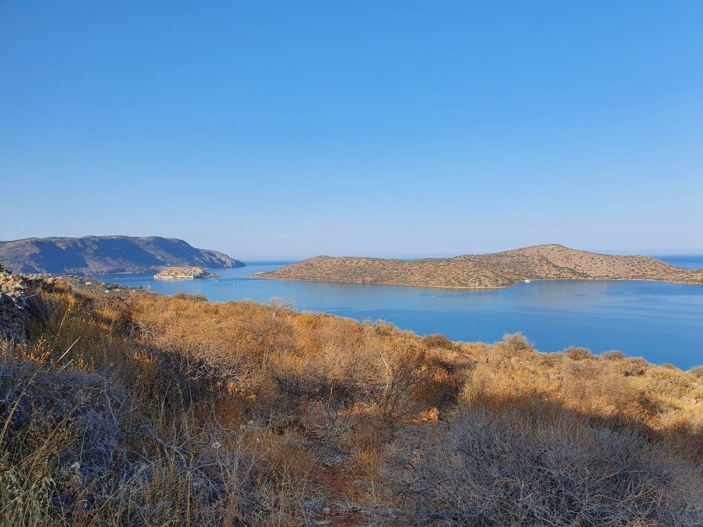 Land in Lasithi, Greece, 4 886 sq.m - picture 1