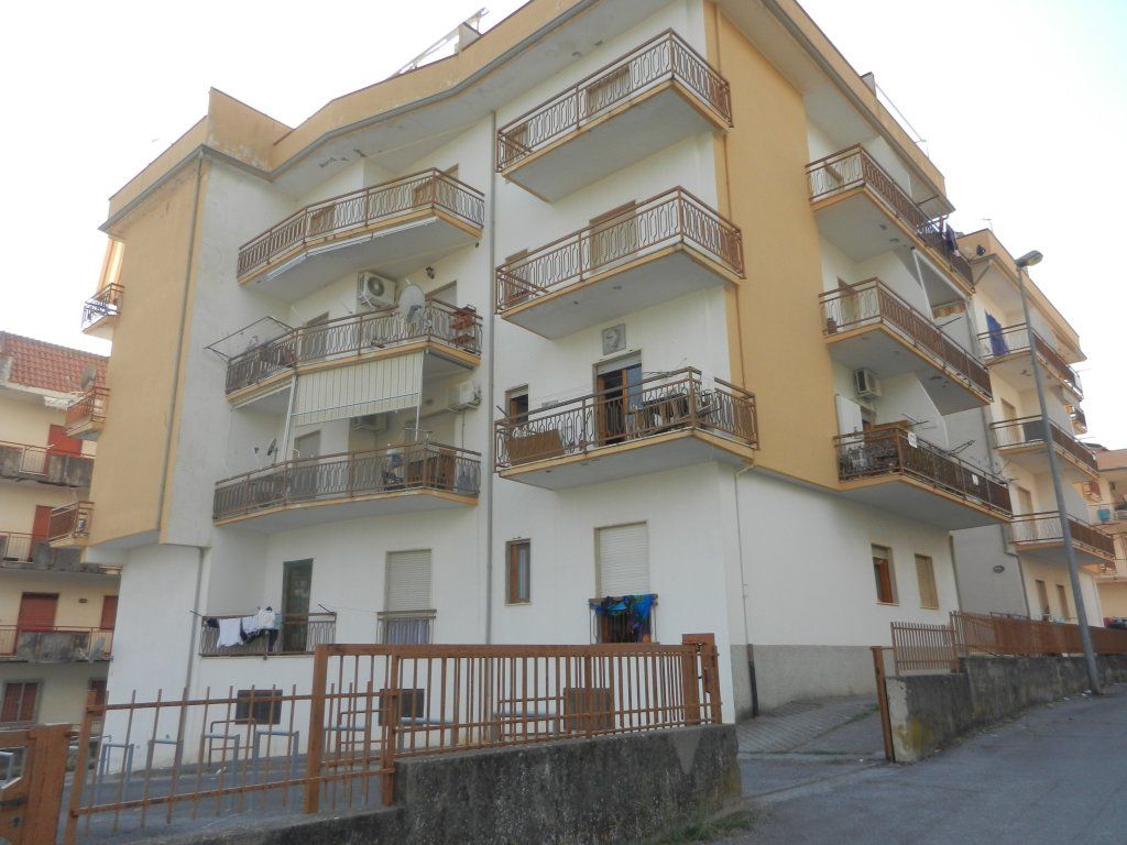 Flat in Scalea, Italy, 55 sq.m - picture 1