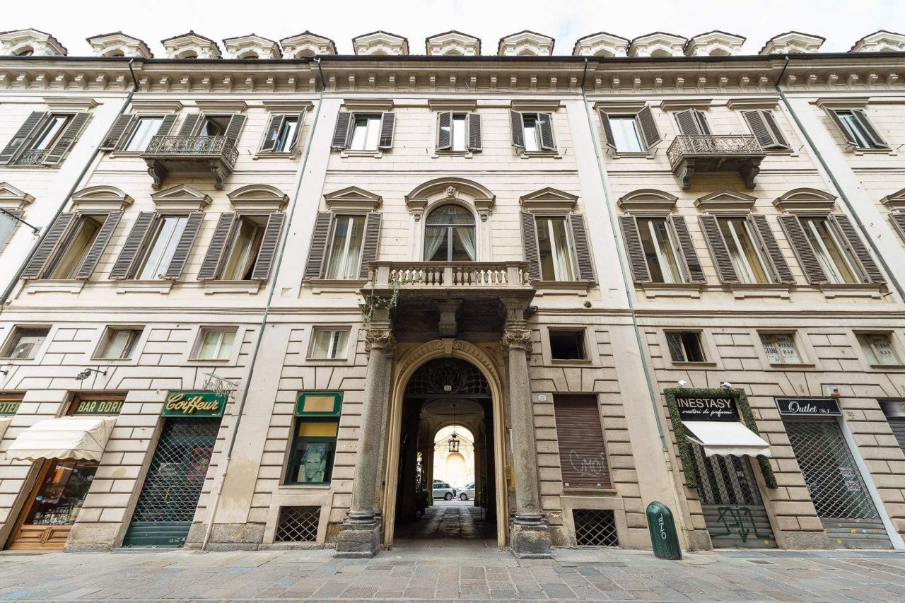 Apartment Torino, Italy, 543 sq.m - picture 1