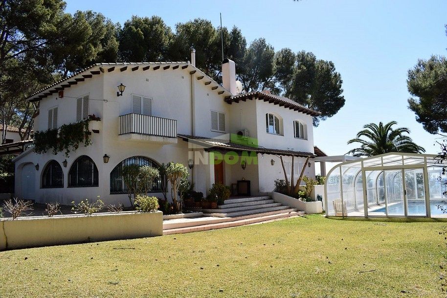 Villa in Costa Daurada, Spanien, 321 m2 - Foto 1