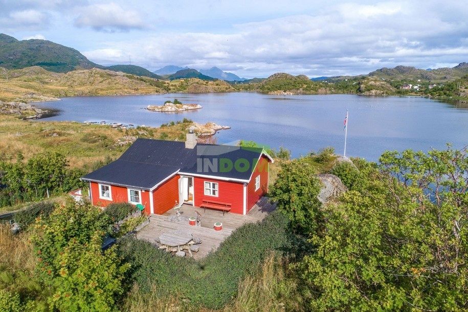 Commercial property on Lofoten, Norway, 66 sq.m - picture 1