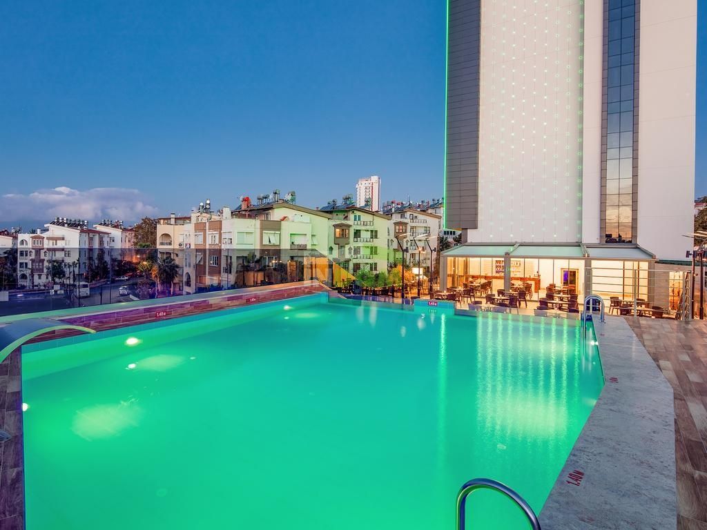 Hôtel à Antalya, Turquie, 7 780 m2 - image 1