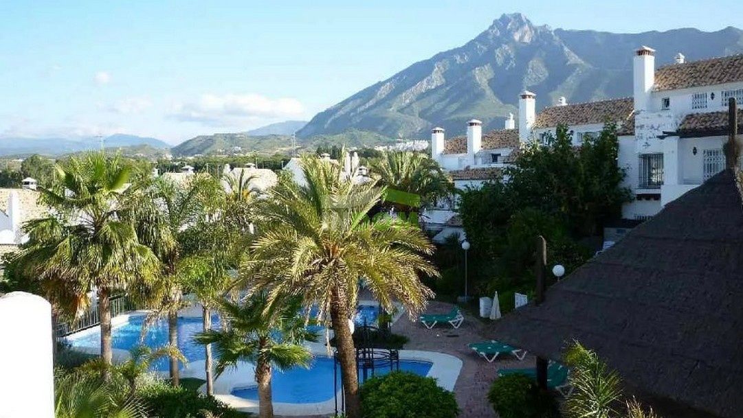 Hotel on Costa del Sol, Spain, 6 000 sq.m - picture 1