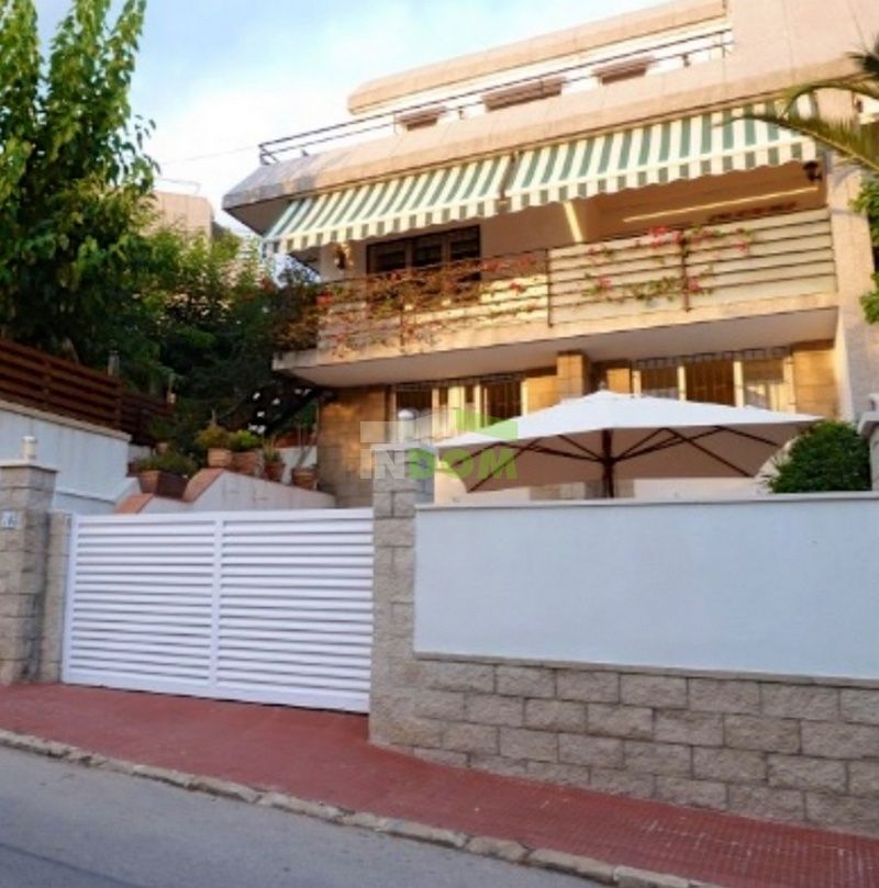 House on Costa Daurada, Spain, 260 sq.m - picture 1