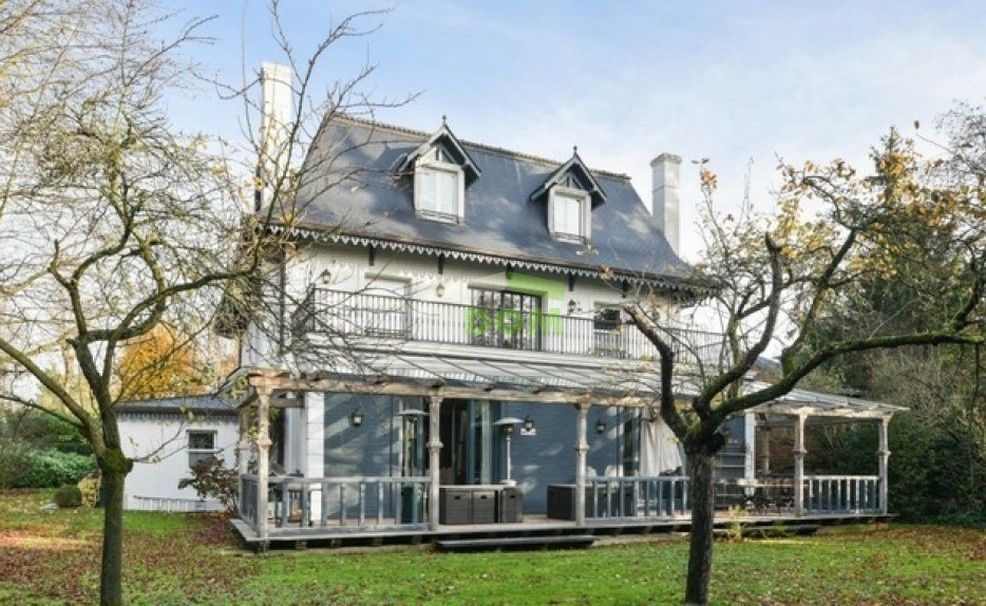 Mansion in Paris, France, 545 sq.m - picture 1