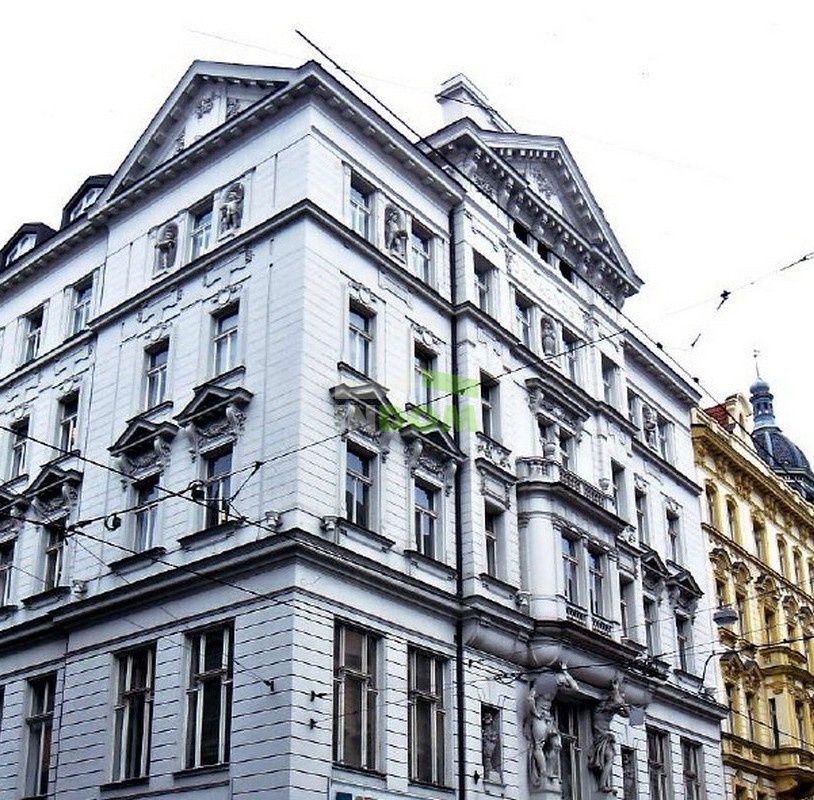 Commercial apartment building in Prague, Czech Republic, 3 640 sq.m - picture 1