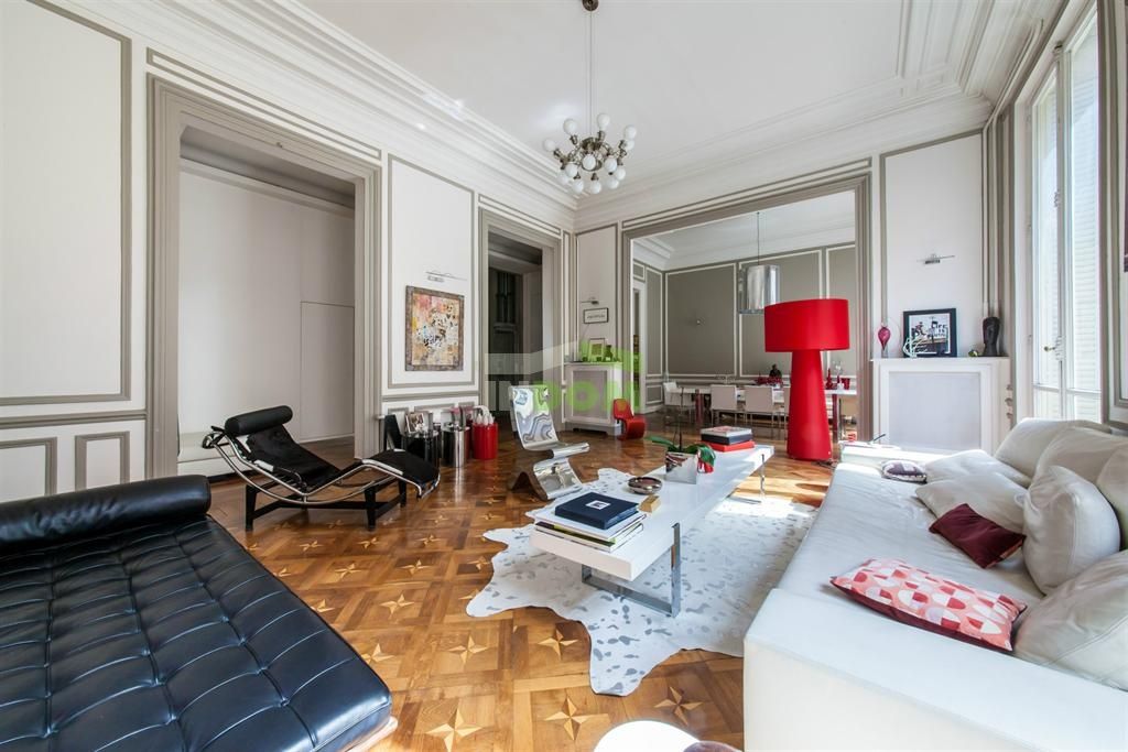 Mansion in Paris, France, 800 sq.m - picture 1