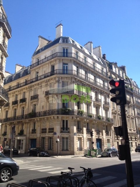 Apartment in Paris, France, 124 sq.m - picture 1