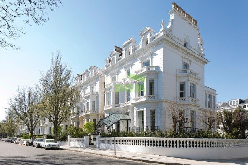 House in London, United Kingdom, 1 241 sq.m - picture 1