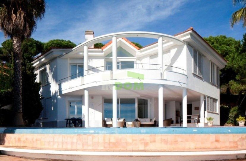 Villa in Costa Brava, Spanien, 352 m2 - Foto 1