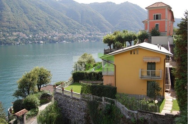 Villa en Como, Italia, 140 m2 - imagen 1