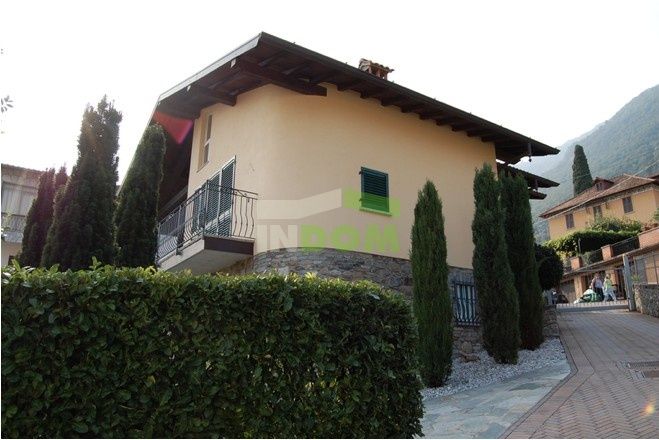 Villa in Como, Italy - picture 1
