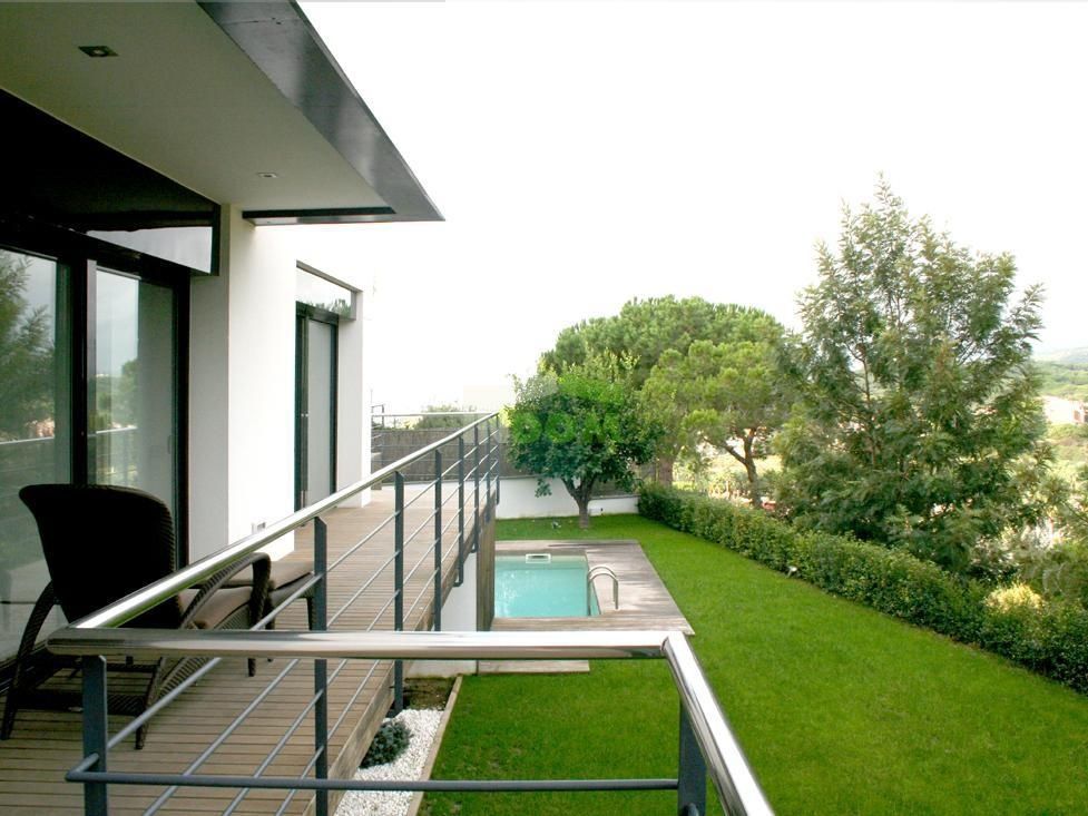 House in Barcelona, Spain, 244 sq.m - picture 1