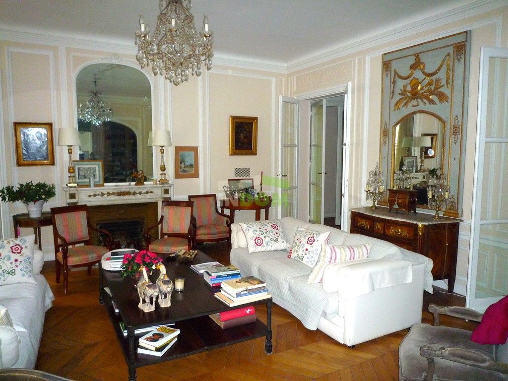 Apartment in Paris, France, 215 sq.m - picture 1