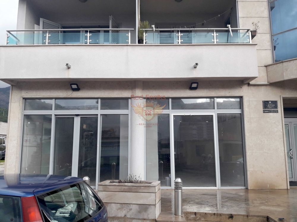 Commercial property in Budva, Montenegro, 101 sq.m - picture 1