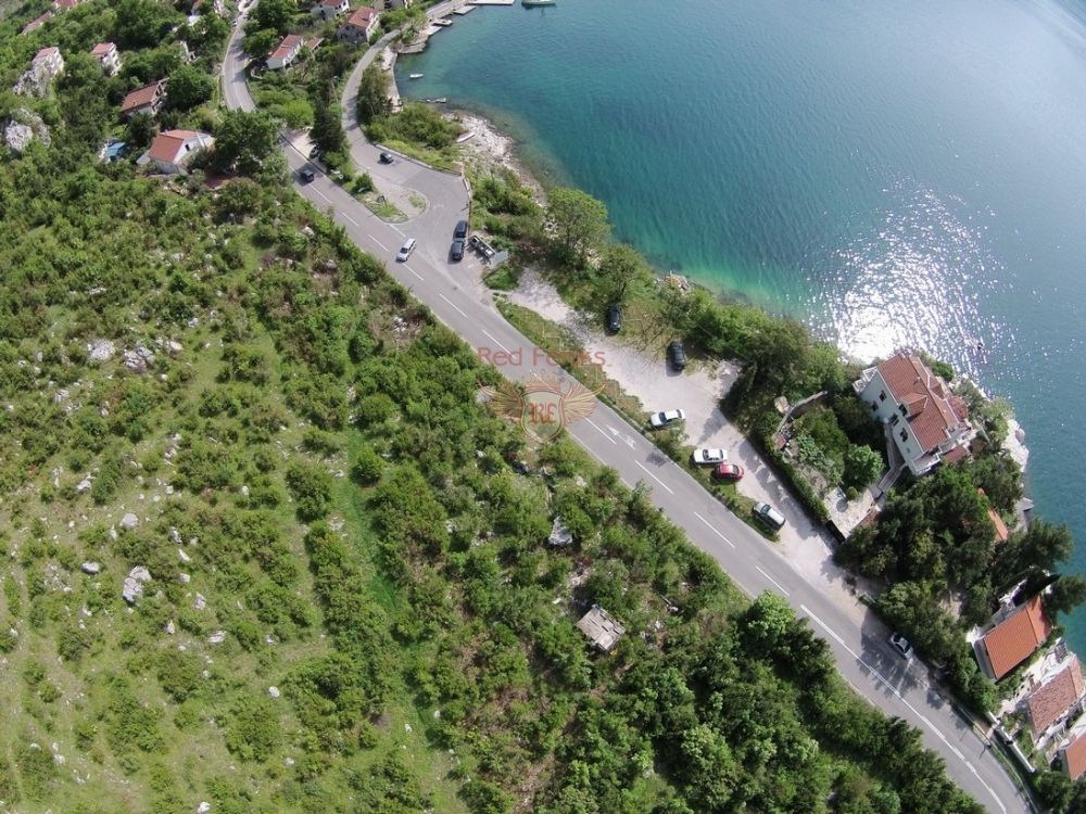 Land in Kotor, Montenegro, 10 624 sq.m - picture 1