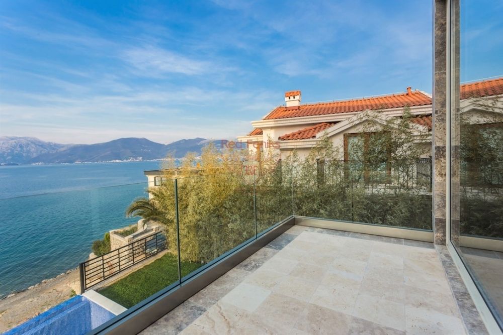 House on Lustica peninsula, Montenegro, 330 sq.m - picture 1